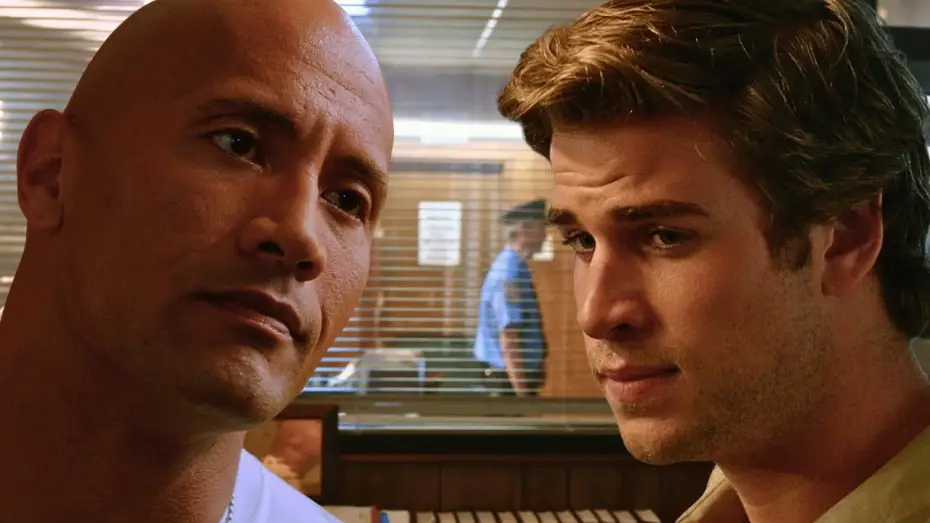 Wideo do filmu Empire State: Ryzykowna gra — Dwayne Johnson vs Liam Hemsworth – Iconic Scene