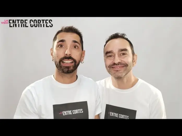 Wideo do filmu La vida entre cortes — Chema Abellón y Hugo Alonso  Documental 🎬 La Vida Entre Cortes
