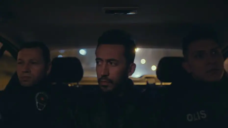 Wideo do filmu Dönmek İçin Eve — DÖNMEK İÇİN EVE FİLM TEASER.  28.01.2026