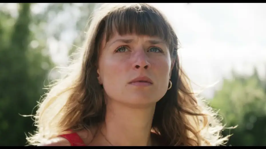 Wideo do filmu Les Lucioles — Extrait du court métrage "Les lucioles"