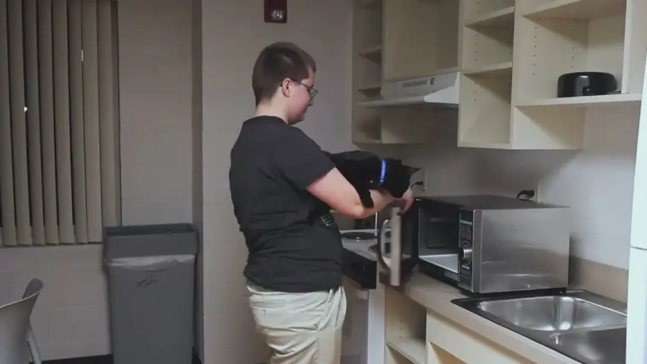 Wideo do filmu Humans of USF — Humans of USF