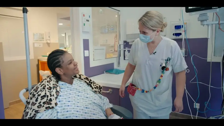 Wideo do filmu L’Hôpital des Premiers Jours — L'hôpital des premiers jours - Extrait