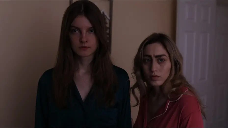 Wideo do filmu The Girl We Let In — “Sleepwalking” Movie Clip | THE GIRL WE LET IN 2026 Horror/Thriller