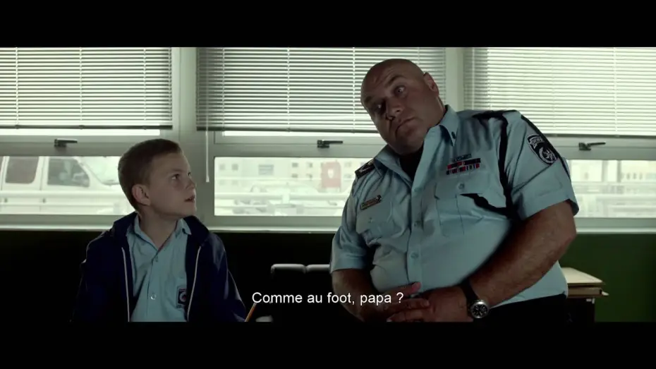 Wideo do filmu Duże złe wilki — BIG BAD WOLVES Extrait Bouche-toi les oreilles VOST