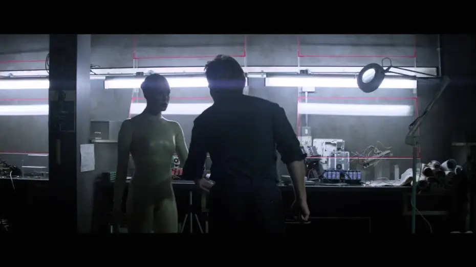 Wideo do filmu Maszyna — The Machine  Bande Annonce VF
