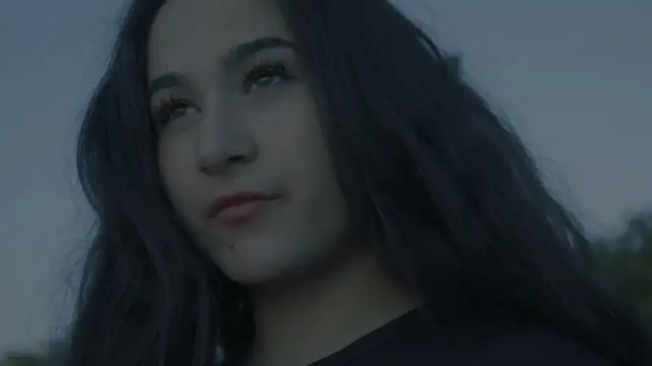 Wideo do filmu Intre Oglinzi Paralele — Intre Oglinzi paralele