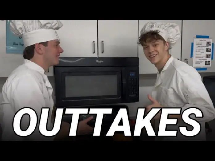 Wideo do filmu Fred n Chris Graduate — Fred n Chris Graduate OUTTAKES