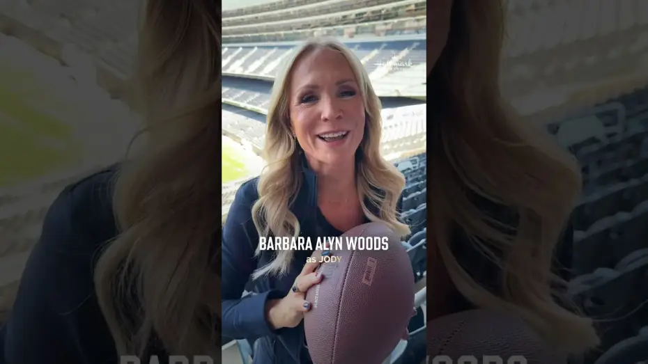 Wideo do filmu Holiday Touchdown: A Bears Love Story — Meet the Cast of Holiday Touchdown: A Bears Love Story | Coming This Countdown to Christmas!