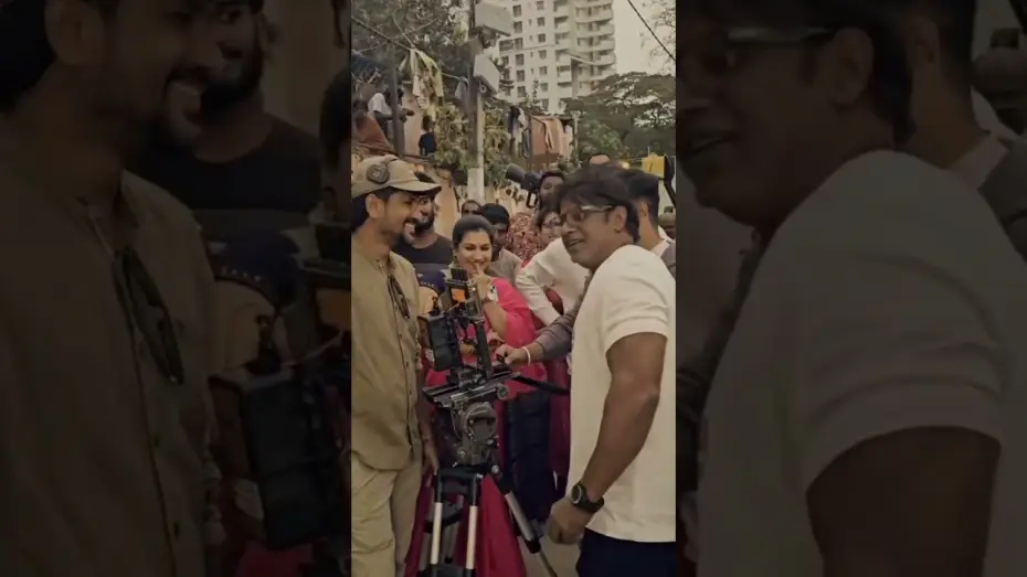Wideo do filmu ಸಿಟಿ ಲೈಟ್ಸ್ — ಏನ್ ಅಜ್ಜೀ ಡ್ಯಾನ್ಸು | City Lights | Duniya Vijay | Vinay Rajkumar | Monisha Vijaya kumar | Sandalwood