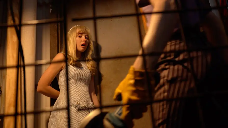 Wideo do filmu Expectations — Welcome To The Boston Universe