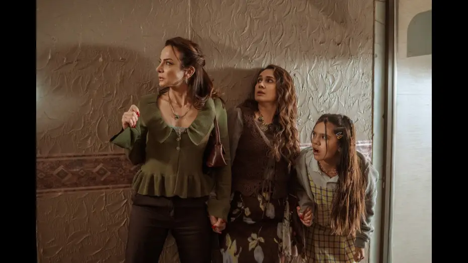 Wideo do filmu Se Busca Cuñada Cualquiera — Mira el tráiler de 'Se busca cuñada', un cortometraje dirigido por Lore V. Olivera - Exclusiva THR