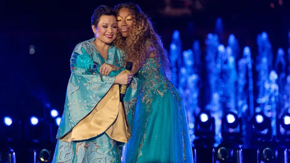 Wideo do filmu Disney Princess: The Ultimate Concert Celebration — Lea Salonga & Brandy "A Whole New World"