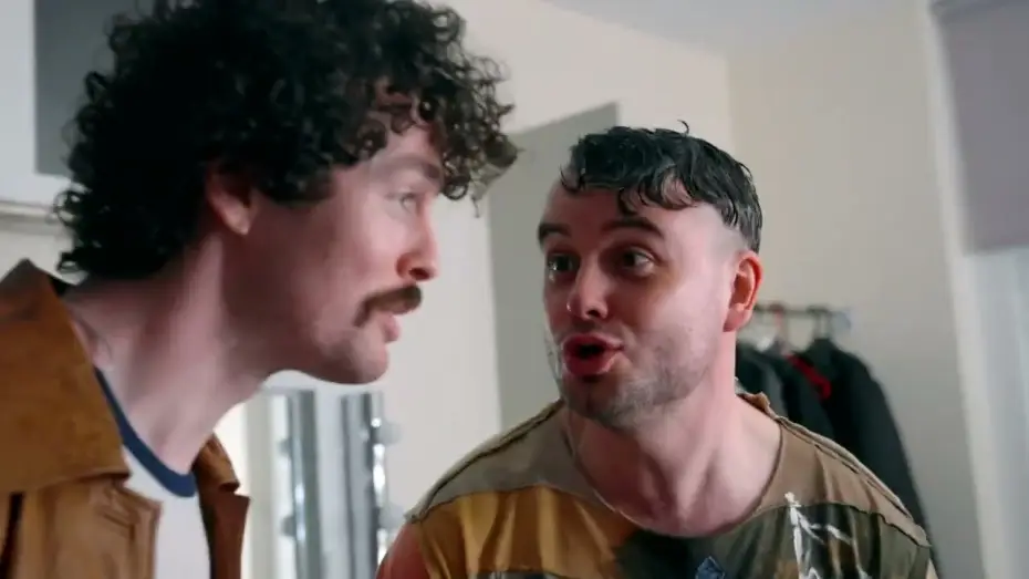 Wideo do filmu Teeth 'N' Smiles — Sneak Peak at TEETH 'N' SMILES at The Duke of York's Theatre