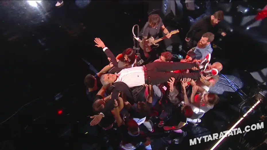 Wideo do filmu Taratata - Hommage spécial à Catherine Ringer — Le Slam de Nagui avec Shaka Ponk / Catherine Ringer "Whole Lotta Rosie" (AC/DC)