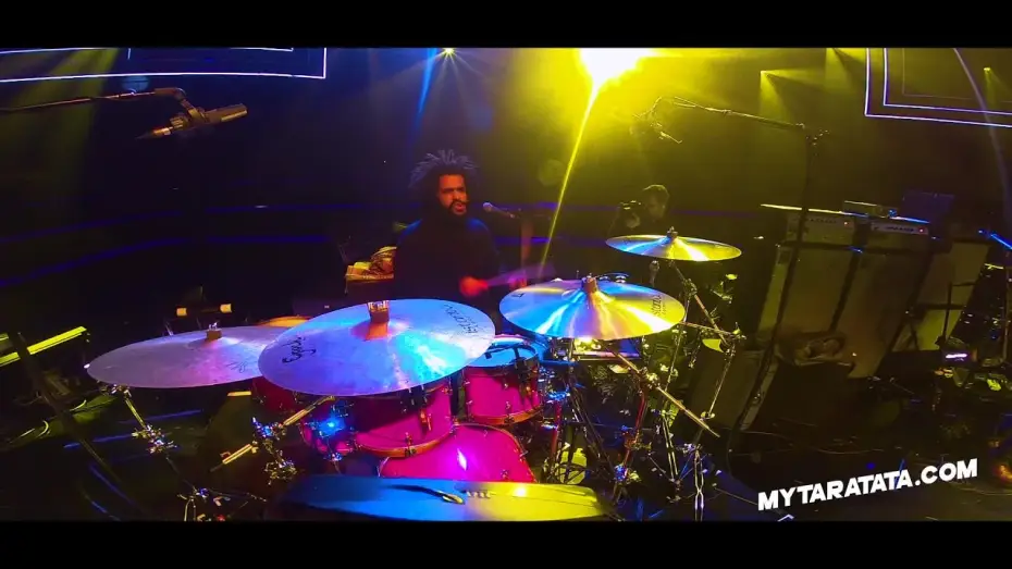 Wideo do filmu Taratata - Hommage spécial à Catherine Ringer — Répétitions avec Tiss Rodriguez (Batteur C. Ringer) "C'Est Comme Ça" (2020)