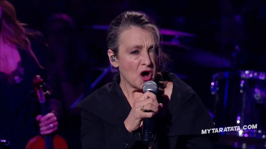 Wideo do filmu Taratata - Hommage spécial à Catherine Ringer — Catherine Ringer "Les Plaisirs Démodés" (Extrait) (2018)