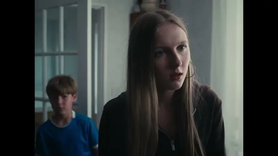 Wideo do filmu The Bluebird's Daughter — The Bluebird's Daughter - Trailer