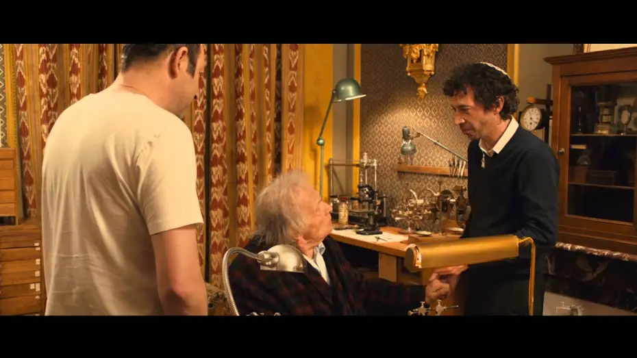 Wideo do filmu Zdarzyło się w Saint-Tropez — Des gens qui s'embrassent - Bande annonce