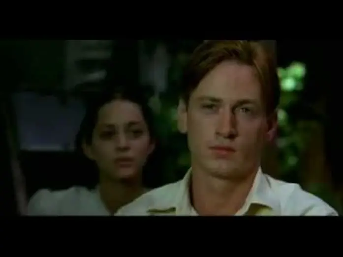 Wideo do filmu Lisa — Jeanne Moreau et Marion Cotillard singing l'homme d'amour
