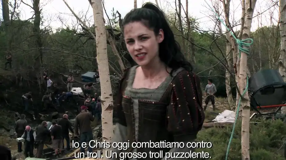 Wideo do filmu Królewna Śnieżka i Łowca — Sul set di Biancaneve e il Cacciatore - La lotta con il Troll (sottotitoli in italiano)
