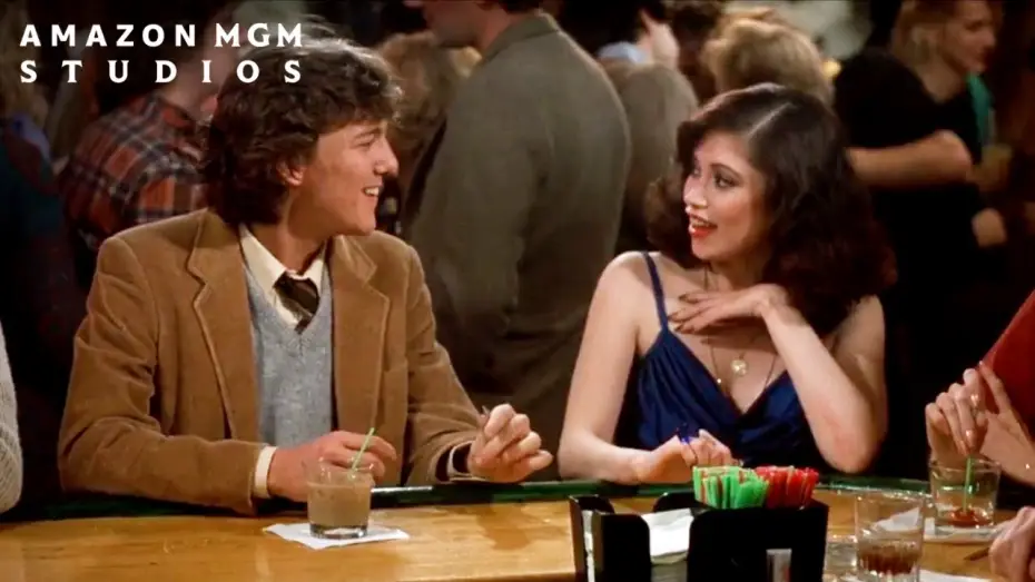 Wideo do filmu Klasa — Jonathan Visits A Bar