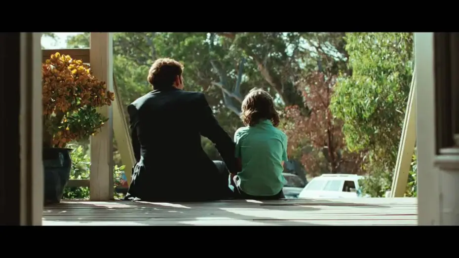 Wideo do filmu Moi chłopcy — The Boys are Back - Official Trailer