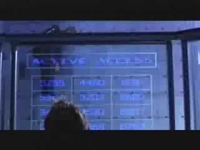Wideo do filmu Łapcie tę dziewczynę — Catch that Kid Trailer with Corbin Bleu 2004