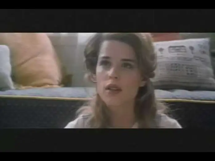 Wideo do filmu Trafiona-Zatopiona — Drowning Mona (2000) Trailer