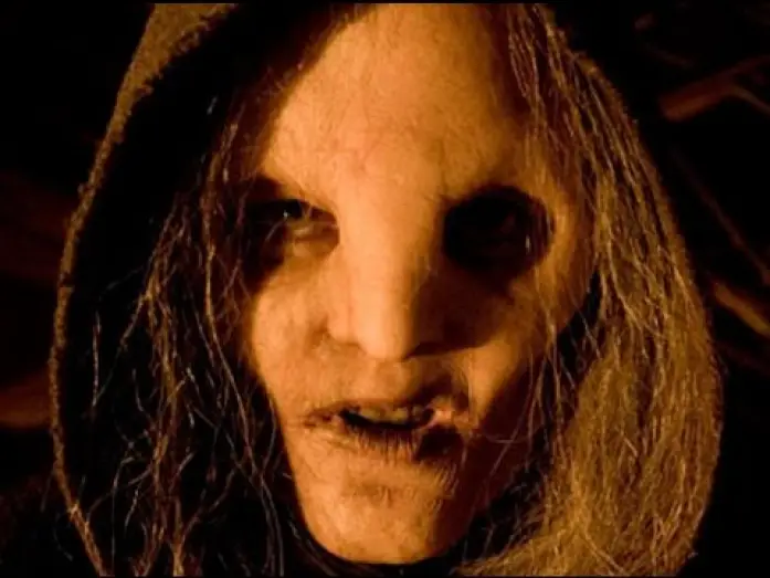 Wideo do filmu Dom Diabła — La Casa del Diablo (Trailer español)