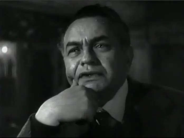 Wideo do filmu Night Has a Thousand Eyes — La notte ha mille occhi (1948) - Trailer italiano