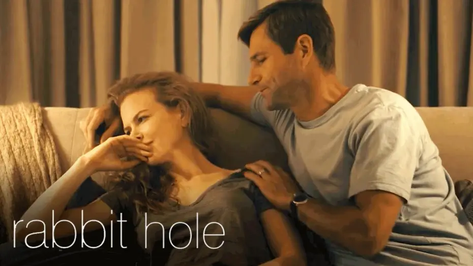 Wideo do filmu Między światami — Howie Tries To Seduce Becca But She Refutes His Advances