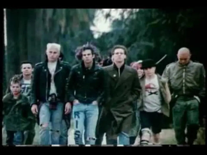 Wideo do filmu Suburbia — Suburbia (1983) - Trailer