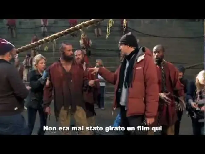 Wideo do filmu Nędznicy — Sul set de Les Misérables (sottotitoli in italiano)