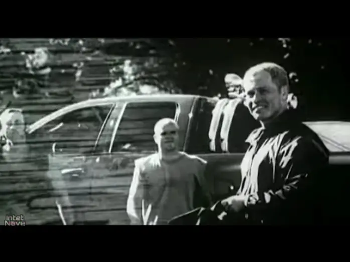 Wideo do filmu Z podniesionym czołem — Walking Tall – Auf eigene Faust Trailer 2004 ( German Deutsch)