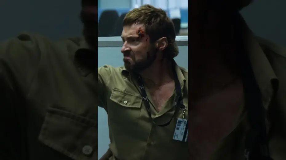 Wideo do filmu Chappie — Chappie Fights with Vincent (Scene)