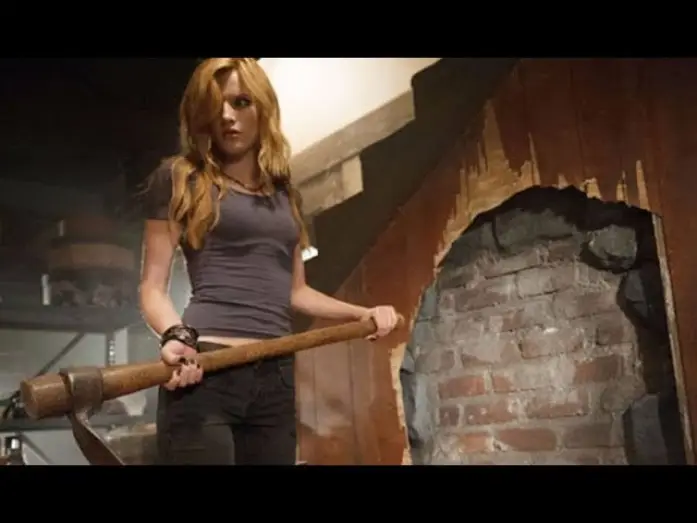 Wideo do filmu Amityville: Przebudzenie — Amityville: El despertar - Trailer español (HD)