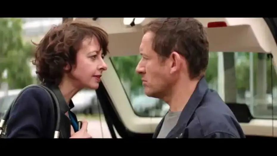 Wideo do filmu Uziemieni — Eyjafjallajökull (o simplemente "el volcán") - Trailer oficial español - Ya en DVD y Video On Demand