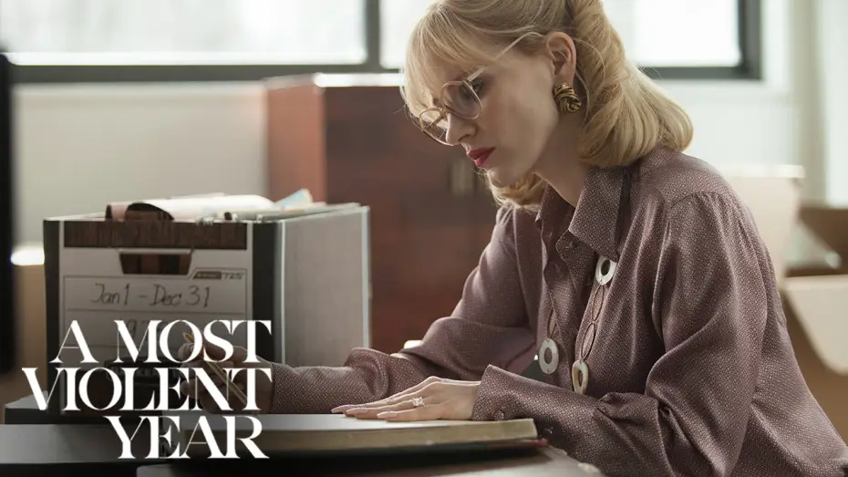 Wideo do filmu Rok przemocy — A Most Violent Year | Costuming an Era | Official Featurette HD | A24