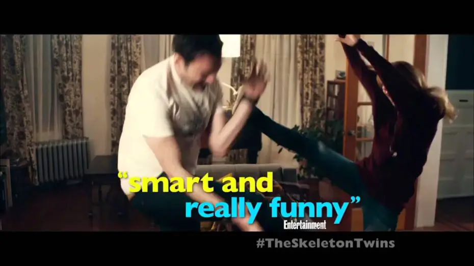 Wideo do filmu Między nami bliźniętami — THE SKELETON TWINS: TV Spot (:15) - Now Playing