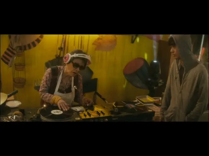 Wideo do filmu TOKYO TRIBE — TOKYO TRIBE - Extrait "Bienvenue à Tokyo…" (VOST)