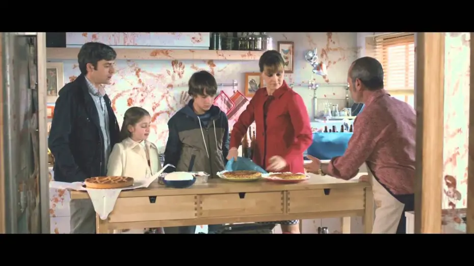Wideo do filmu Un boss in salotto — Un Boss in Salotto - Pastiera - Clip dal film | HD