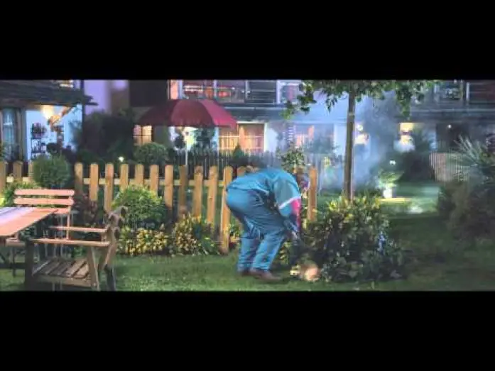 Wideo do filmu Un boss in salotto — Un Boss in Salotto - Gatto - Clip dal film | HD