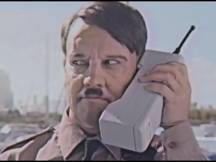 Wideo do filmu Kung Fury: Pięści czasu — Kung Fury - Hitler (Is this the Police?)