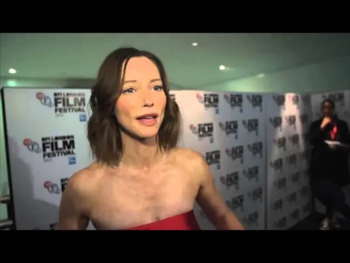 Wideo do filmu High-Rise — Sienna Guillory - Working with Ben Wheatley