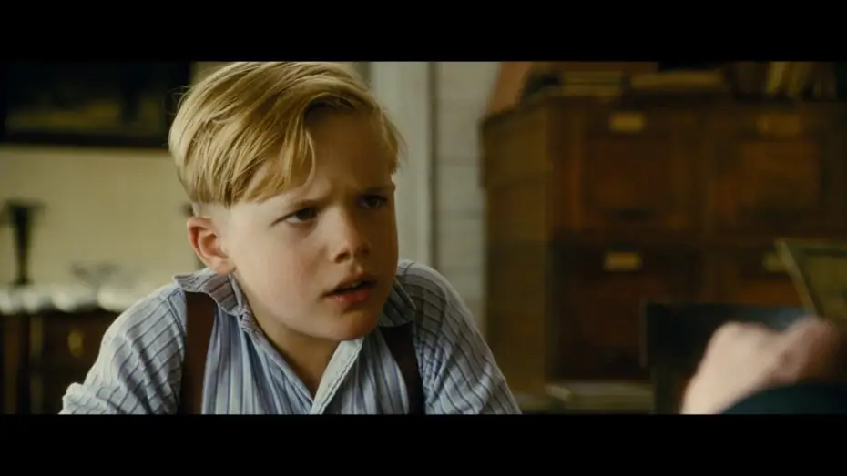 Wideo do filmu Little Boy — Little Boy Extrait 3 VF - La liste ancestrale (Au cinéma le 10 mai 2017)