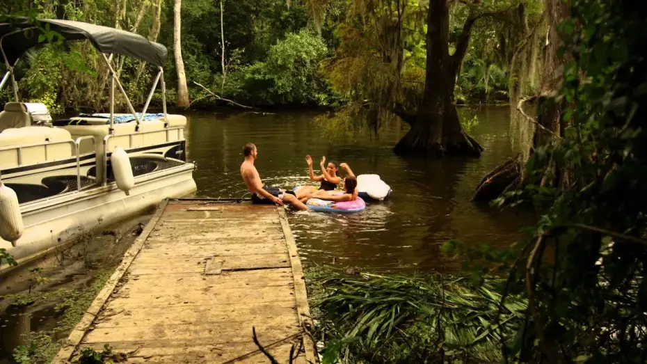 Wideo do filmu Snakehead Swamp — Snakehead Swamp - Trailer