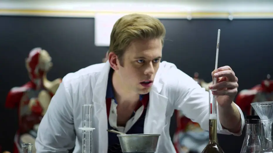 Wideo do filmu The Coed and the Zombie Stoner — The Coed And The Zombie Stoner - Trailer