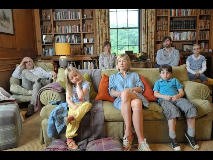 Wideo do filmu Nasze zwariowane angielskie wakacje — NUESTRO ÚLTIMO VERANO EN ESCOCIA (Tráiler Oficial España "What we did on our holiday")