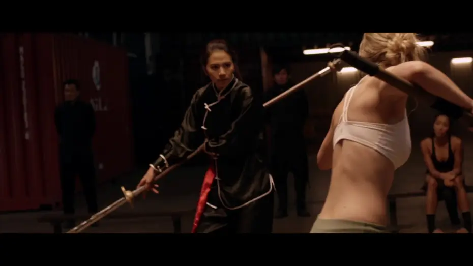 Wideo do filmu Krwawe igrzyska — Lady Bloodfight (2016) Official Trailer