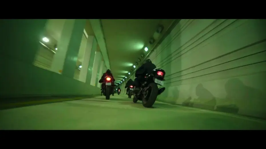 Wideo do filmu Pani Zło — THE VILLAINESS - extrait "Lames et motos" (VF)